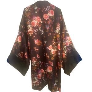 Cacique Black Floral Satin Kimono Robe with Lace Trim Size 22/24